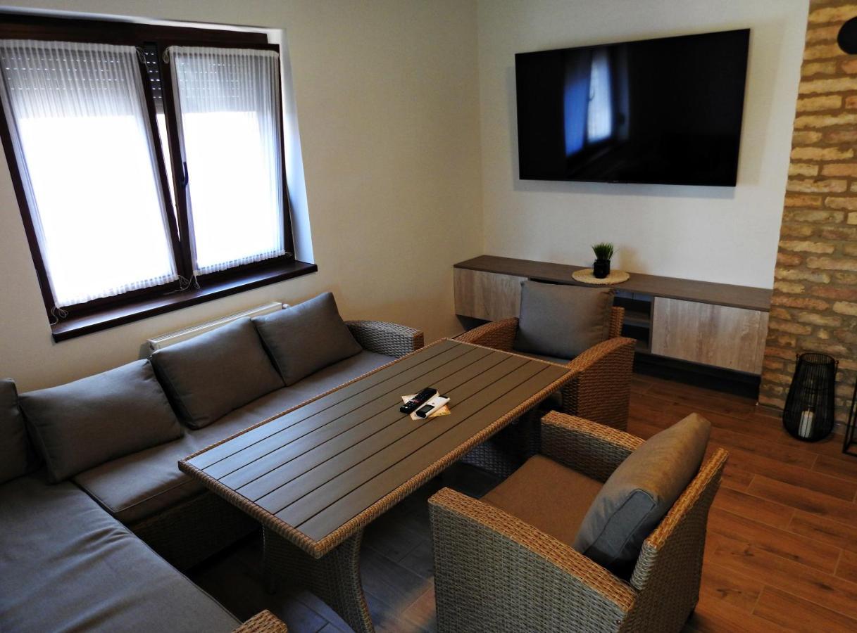 Kukorica Csarda Apartman 2 Balatonujlak Eksteriør bilde