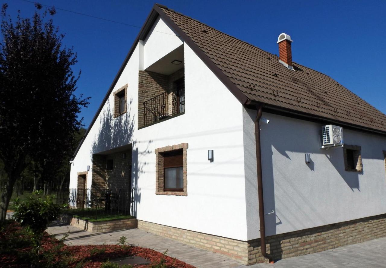 Kukorica Csarda Apartman 2 Balatonujlak Eksteriør bilde